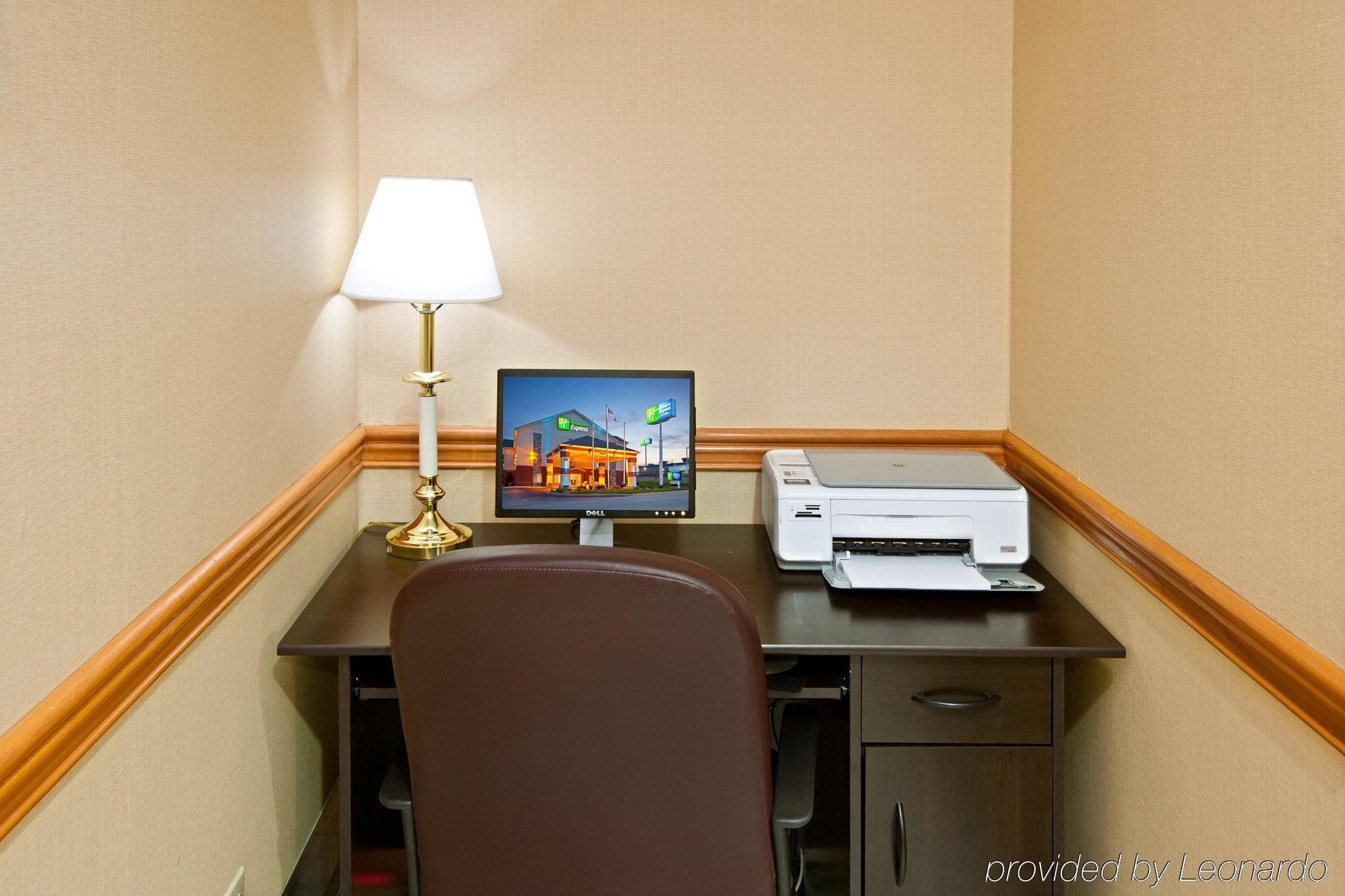 Holiday Inn Express & Suites Harrison By Ihg Einrichtungen foto