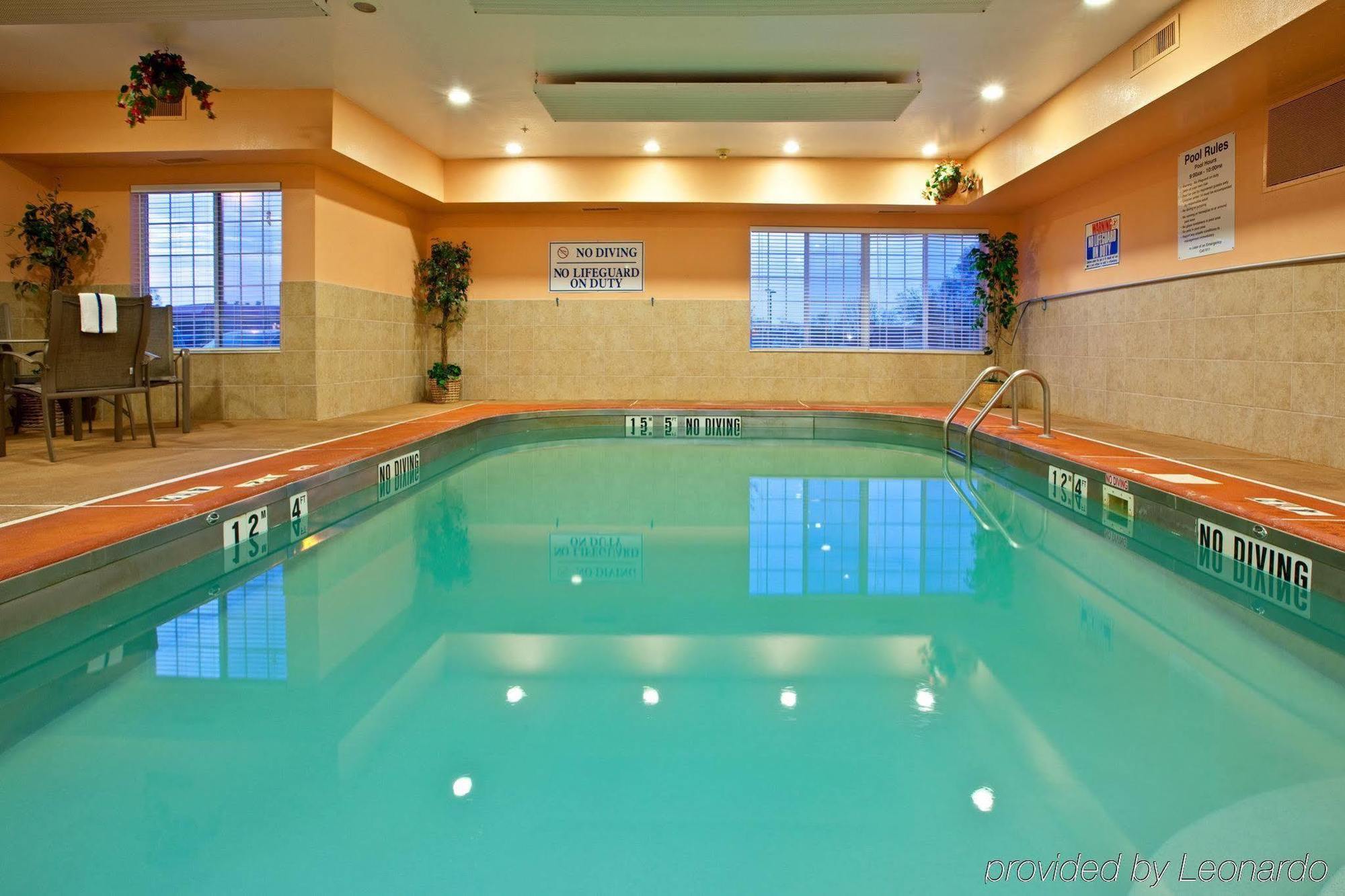 Holiday Inn Express & Suites Harrison By Ihg Einrichtungen foto